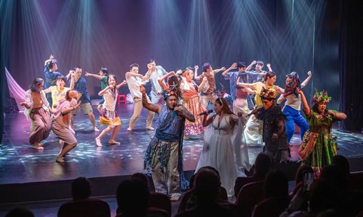 Các nghệ sĩ diễn nhạc kịch. Ảnh: Ban tổ chức.