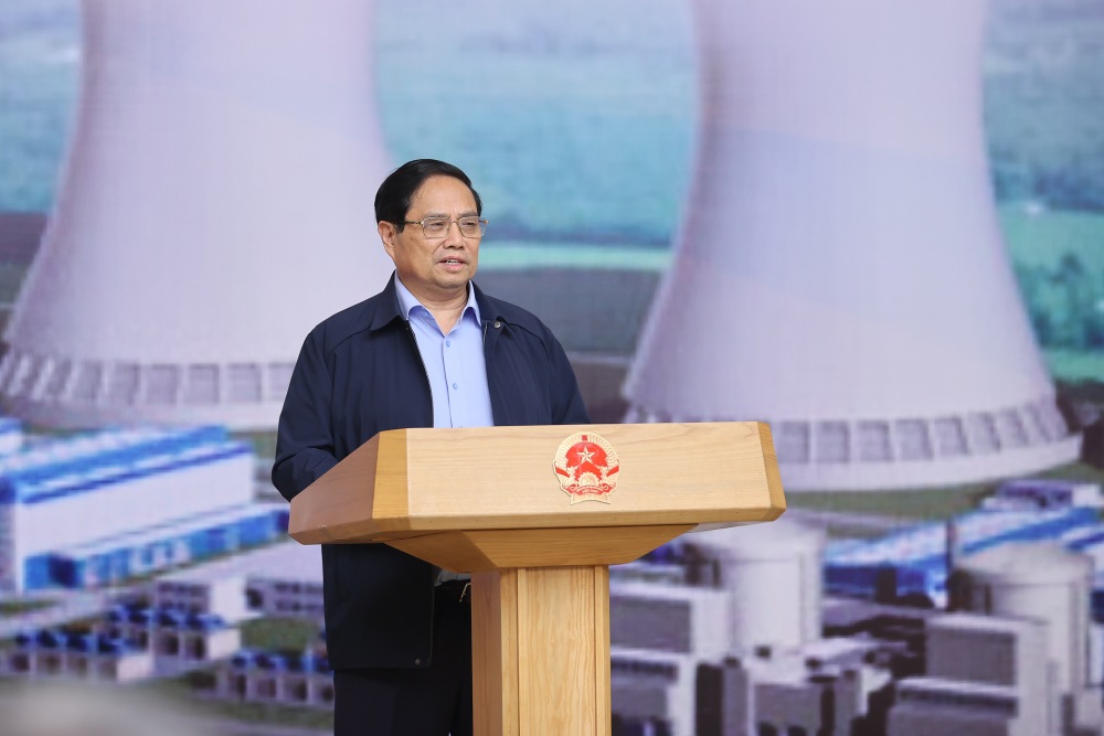 政治局員のファム・ミン・チン首相が原子力発電所建設に関する第3回運営委員会会議の議長を務めた。写真：VGP/ニャットバック