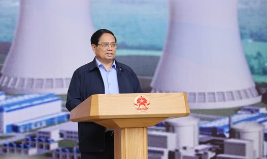 Ủy viên Bộ Chính trị, Thủ tướng Chính phủ Phạm Minh Chính chủ trì phiên họp thứ 3 của Ban Chỉ đạo xây dựng nhà máy điện hạt nhân. Ảnh: VGP/Nhật Bắc