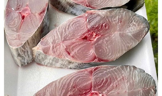 Cá thu tốt cho người huyết áp cao. Ảnh: Quang Minh.