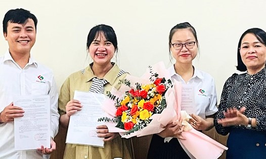 Công đoàn phường Liên Chiều, Đà Nẵng, phấn đấu phát triển mới 1.500 đoàn viên trong nhiệm kỳ mới. Trong ảnh là Ban chấp hành Công đoàn cơ sở Công ty Luật hợp danh FDVN ra mắt. Ảnh: Công đoàn Liên Chiểu