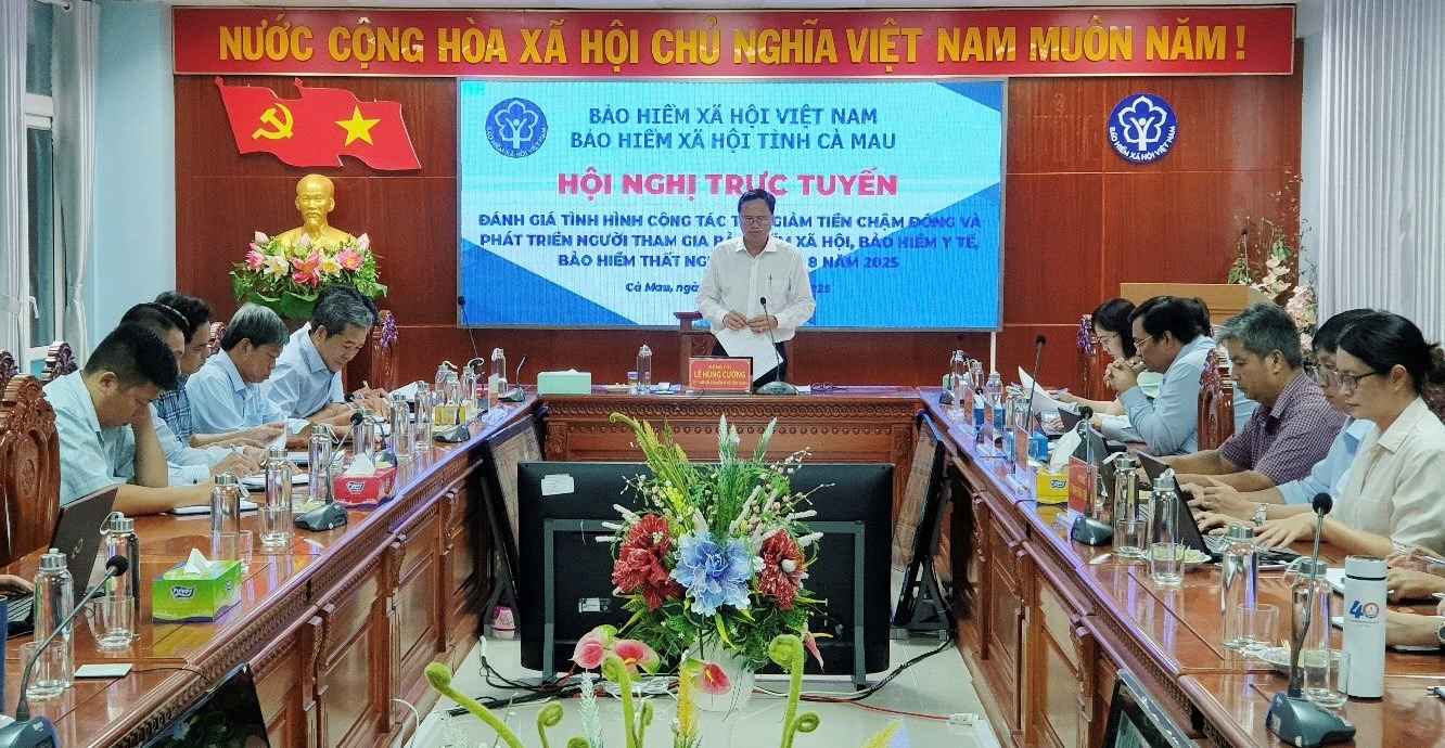 Ca Mau Social Insurance launched a campaign to propagate social insurance of all kinds. Photo: Ca Mau Social Insurance