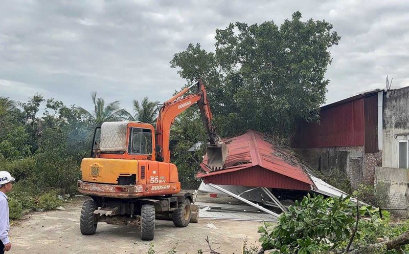 The enforcement process ensures the principles of publicity and transparency. Photo: Commercial Center for Tourism and Tourism in Duong Kinh, Hai Phong