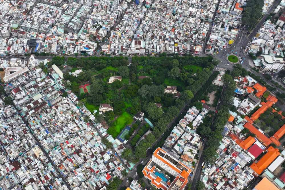 The land plot No. 1 Ly Thai To Street (HCMC) with an area of 44,312 m2 will be reclaimed to make a park. Photo: Anh Tu