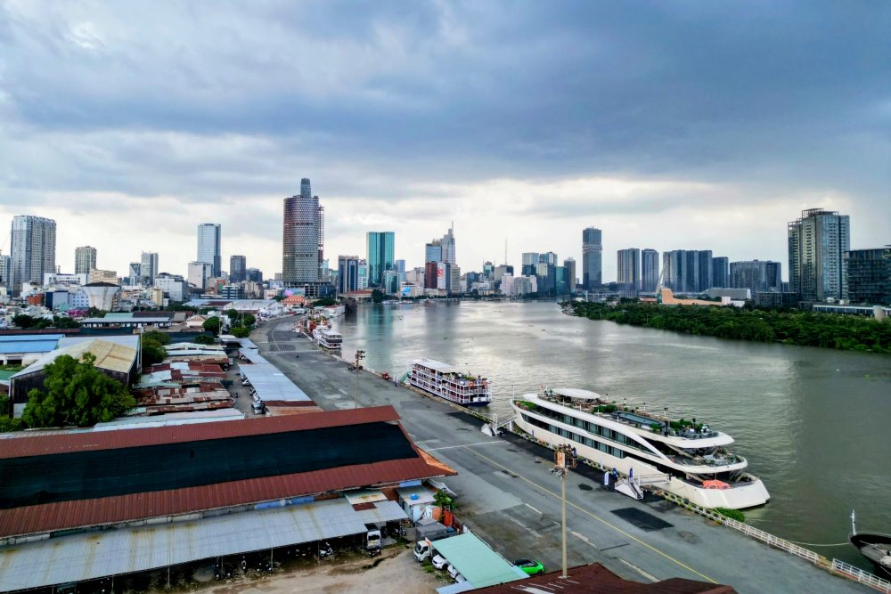 Toan canh khu cang Nha Rong – Khanh Hoi ven song Sai Gon, noi TPHCM du kien quy hoach thanh cong vien va khong gian van hoa Ho Chi Minh, gan lien voi Bao tang Ho Chi Minh – chi nhanh TPHCM. Ảnh: Anh Tu