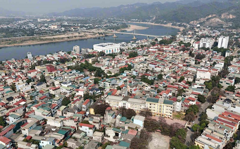 The real estate market in Hoa Binh ward, Phu Tho province is in a quiet period. Photo: Yen San