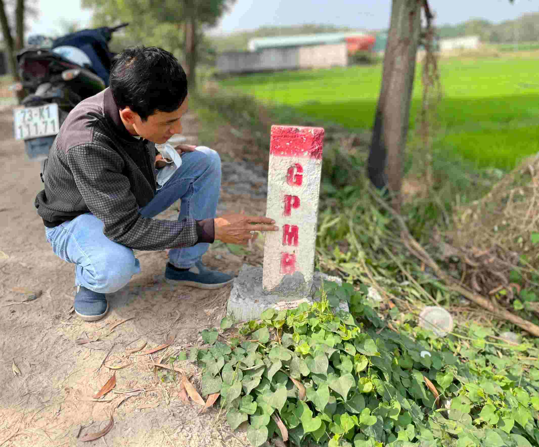 Nivel de compensacion por la liberacion del terreno para la autopista TPHCM - Thu Dau Mot - Chon Thanh. Foto: Dinh Trong
