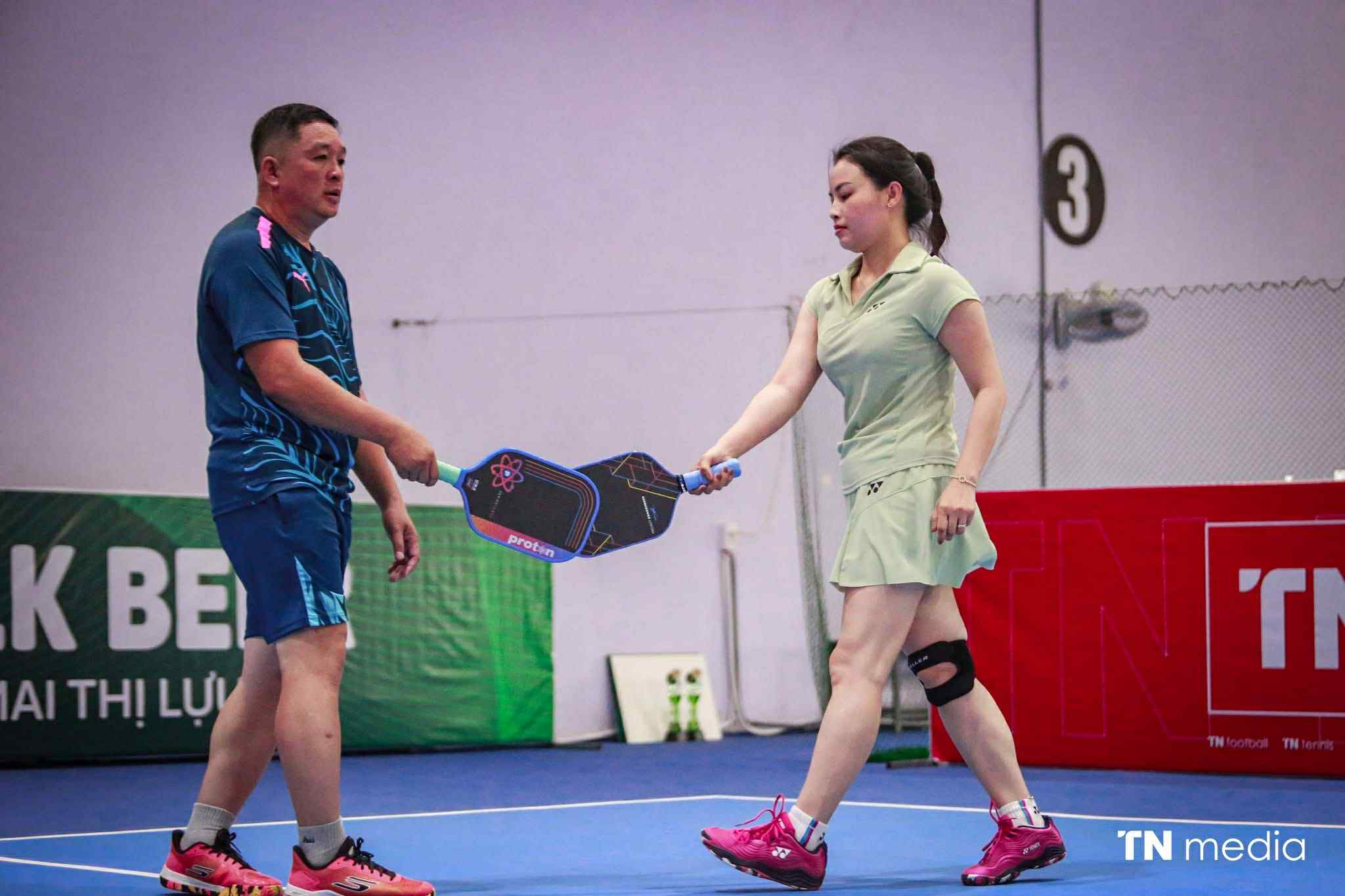 The couple event was included in the competition for the first time at a pickleball tournament in the Central Highlands. Photo: Huynh Tho