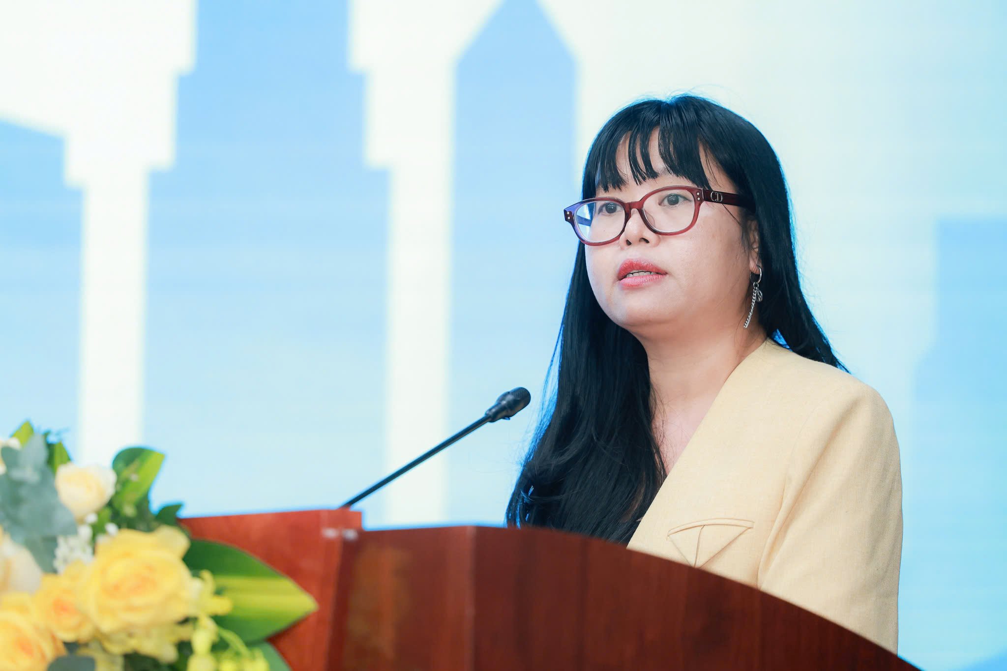 Financial expert Nguyen Minh Thu. Photo: Hai Nguyen