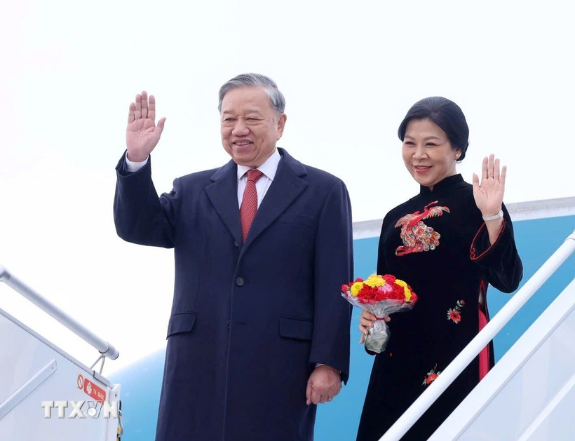 General Secretary To Lam and his wife left the capital Helsinki, successfully concluding their official visit to the Republic of Finland. Photo: VNA