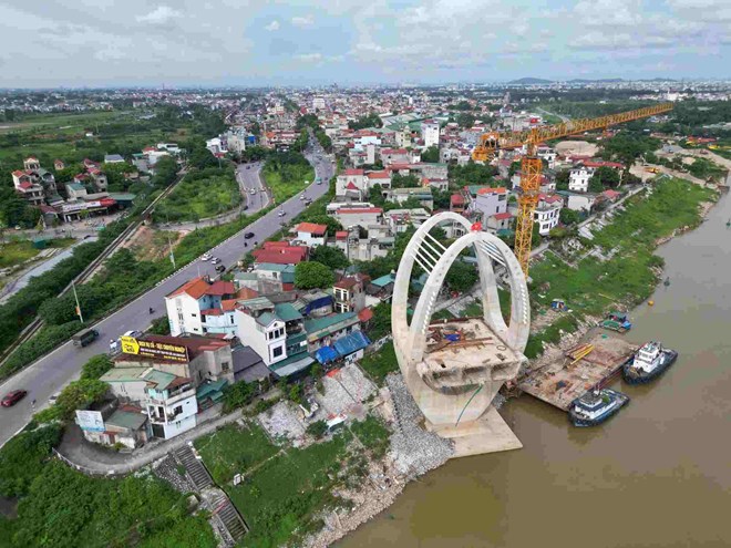 특별 메커니즘은 Duong 다리 프로젝트 부지의 어려움을 해결할 것입니다. 사진: Huu Chanh