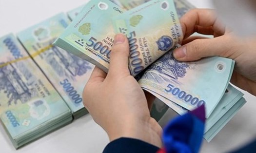 Lãi suất Vietcombank mới nhất, gửi 200 triệu về tay 18,8 triệu đồng. Ảnh: Hải Nguyễn