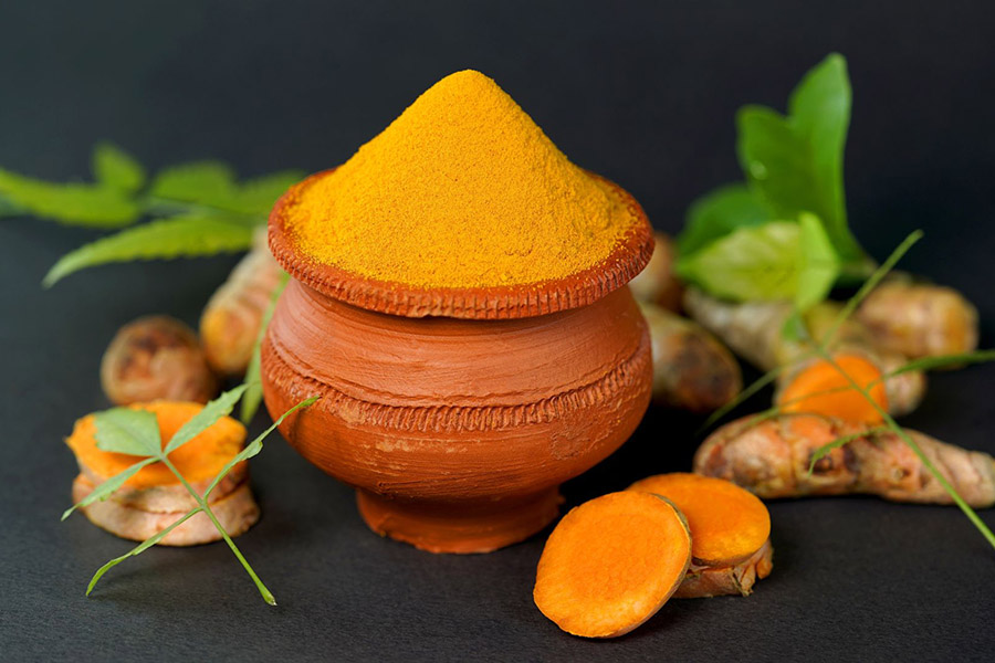 Special groups of people should eat turmeric
