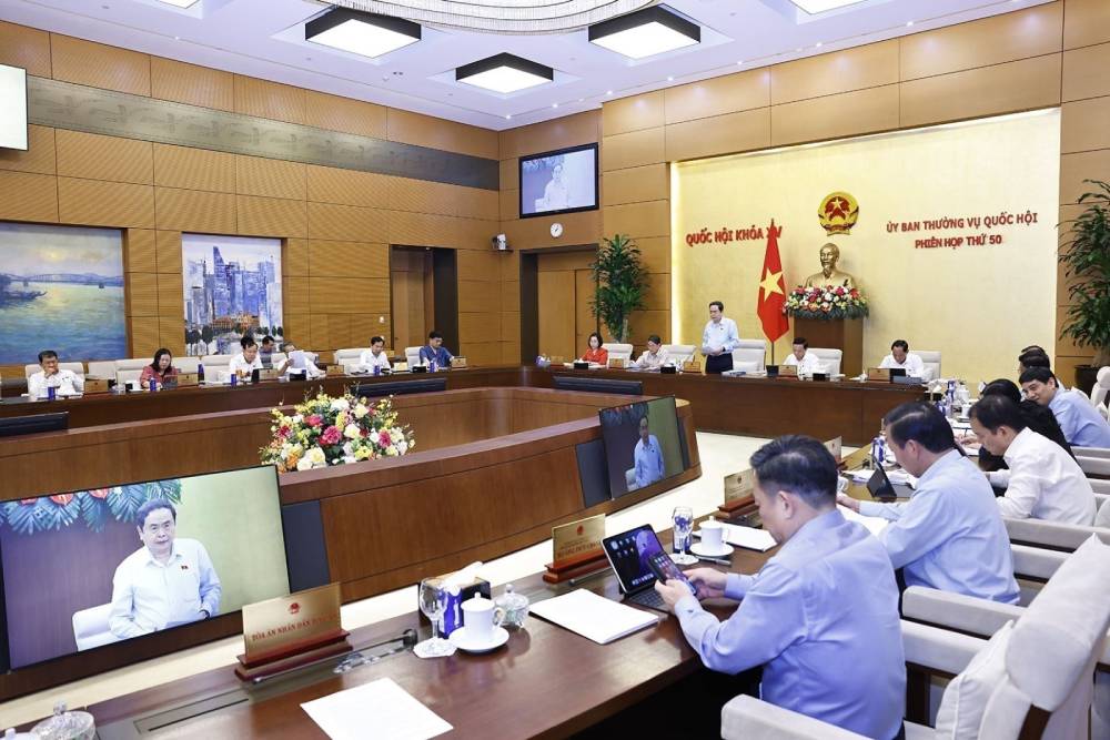 Chieu 8.10.2025, tai Nha Quoc hoi, Chu tich Quoc hoi Tran Thanh Man phat bieu khai mac Phien hop thu 50 cua Uy ban Thuong vu Quoc hoi voi cac noi dung: Cho y kien ve du an Luat Bao chi (sua doi), du an Luat Dan so va du an Luat Phong benh. Anh: Doan Tan/ TTXVN
