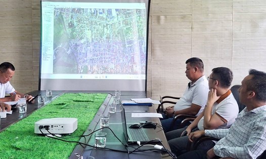 Ban Quản lý dự án khu vực Kiến An họp triển khai dự án. Ảnh: Cổng TTĐT phường Phù Liễn, Hải Phòng