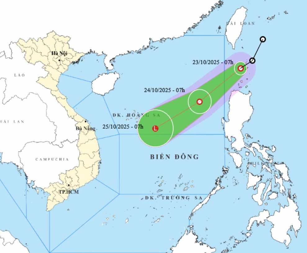 Cap nhat vi tri cua ap thap nhiet doi sap di vao Bien Dong. Anh: Trung tam Du bao Khi tuong Thuy van quoc gia