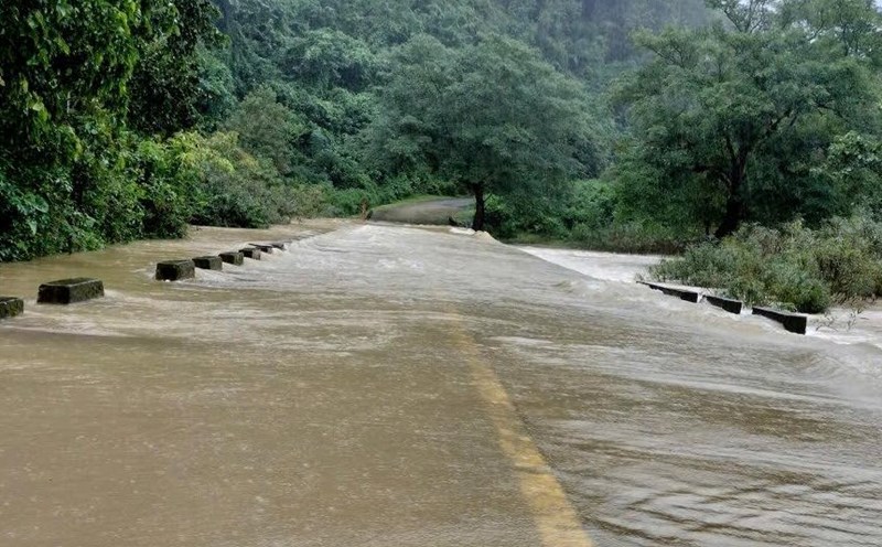 The underground area of km25 in Quang Tri was flooded due to heavy rain. Photo: Thanh Duong