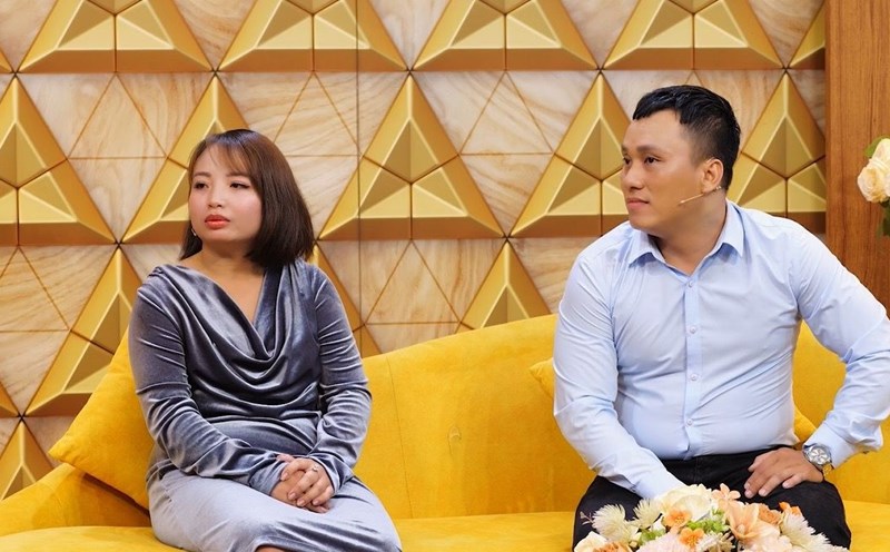 The couple at the program "Husband and Wife Harmony". Photo: Jet provided.