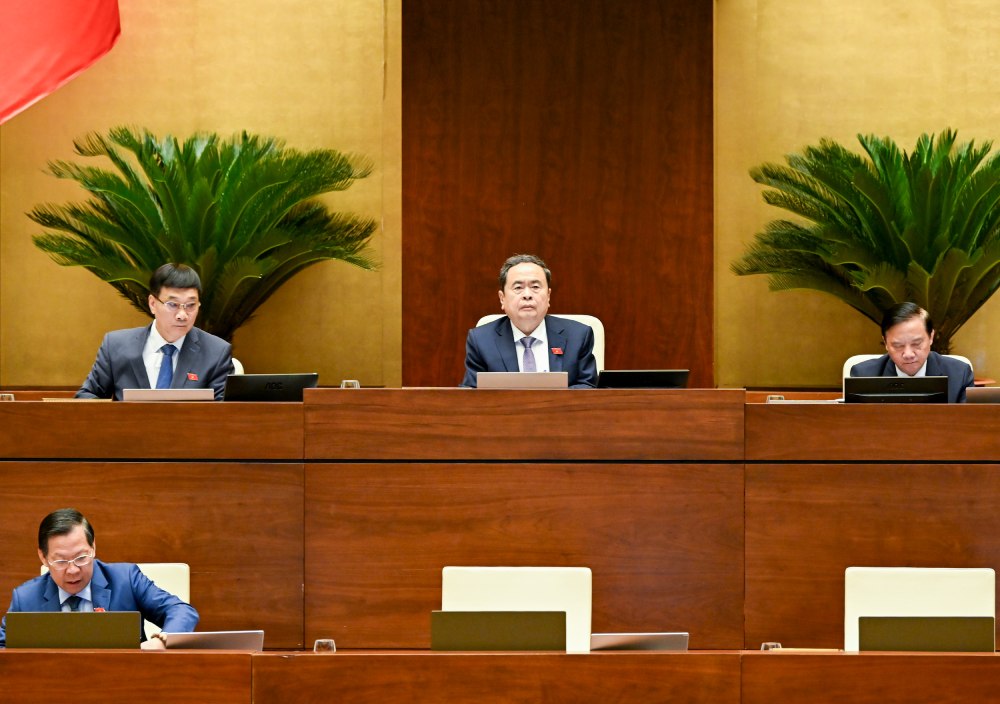 The National Assembly listened to the presentation and report on the review of the draft Press Law (amended). Photo: Pham Dong
