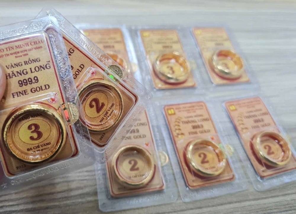 On the morning of October 23, the price of gold rings was trading around 150 - 153 million VND/tael. Photo: Cam Ha