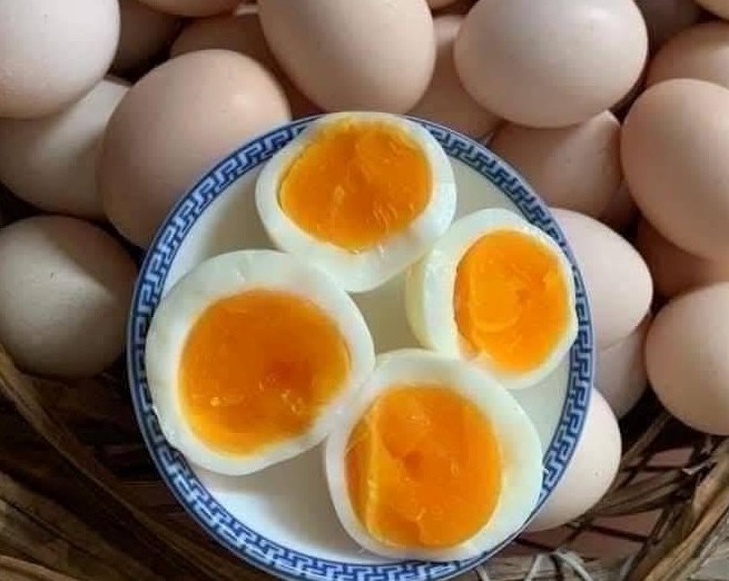 Eating eggs properly will help the body get good cholesterol levels. Photo: Hoang Van