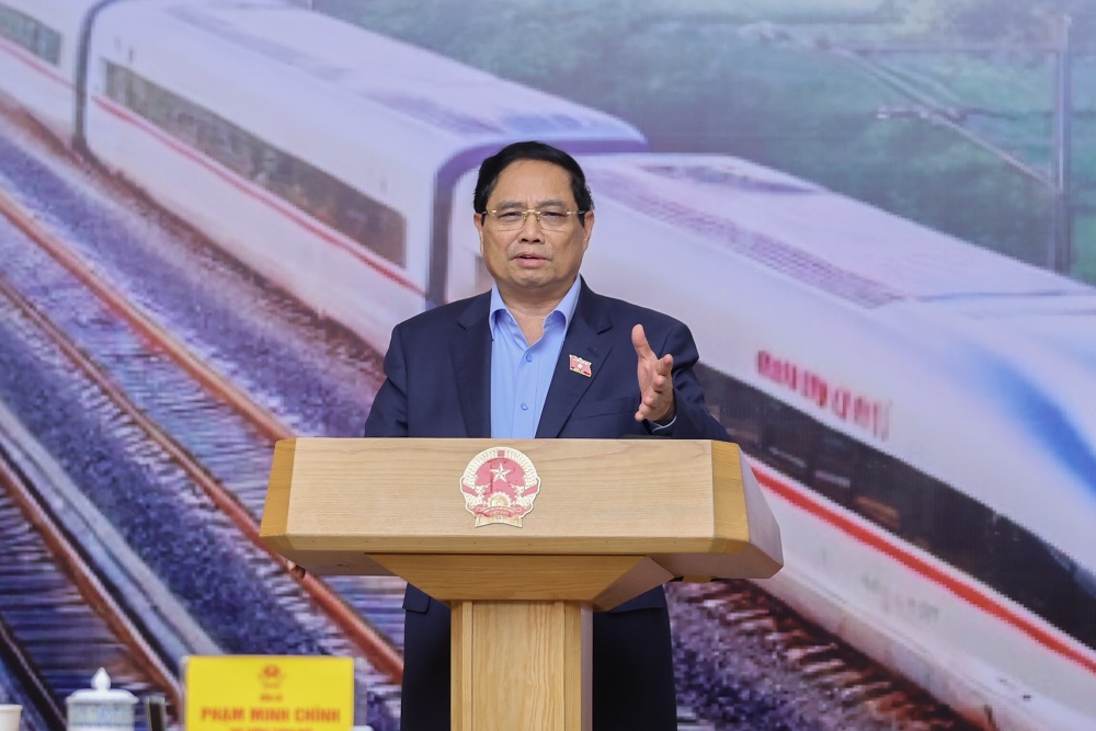 Politburo member and Prime Minister Pham Minh Chinh chaired the 4th meeting of the Steering Committee for key projects and national important projects in the railway sector. Photo: Nhat Bac