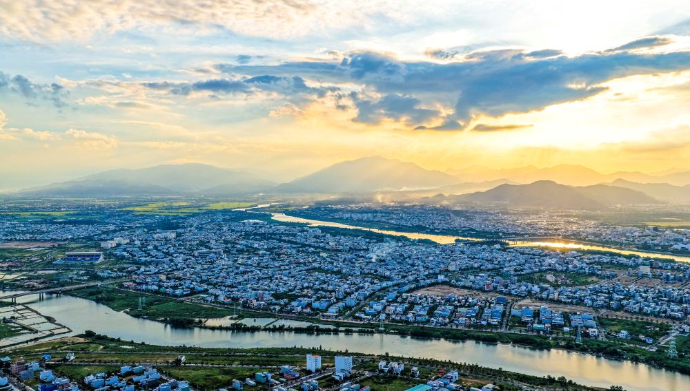 Phia Nam Da Nang dang vuon minh thanh vung dat tiem nang. Anh: Anh Duong