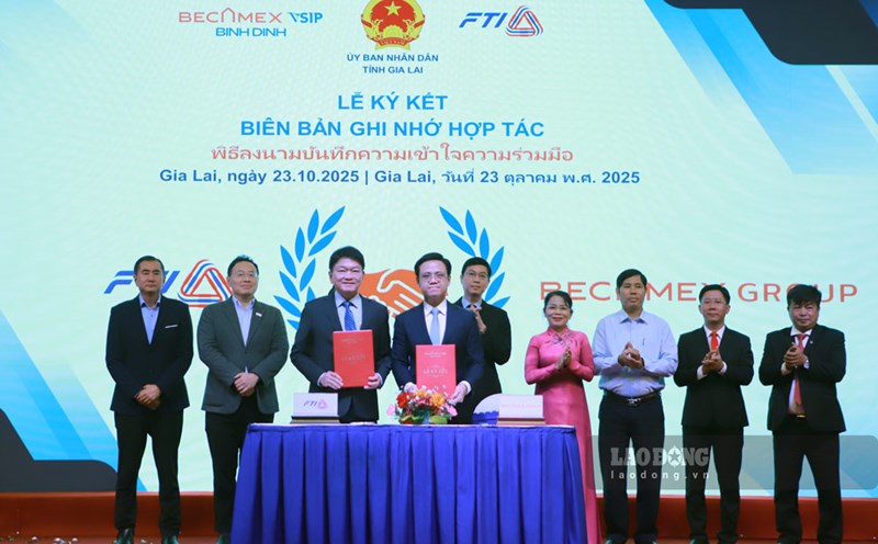 The Thai Industrial Federation and Becamex Group signed a memorandum of understanding on cooperation at the Thai - Gia Lai Investment Promotion Conference in 2025. Photo: Hoai Phuong