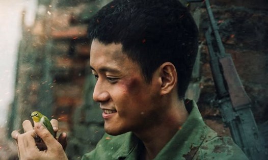 Hình ảnh trong phim "Mưa đỏ". Ảnh: Nhà sản xuất cung cấp