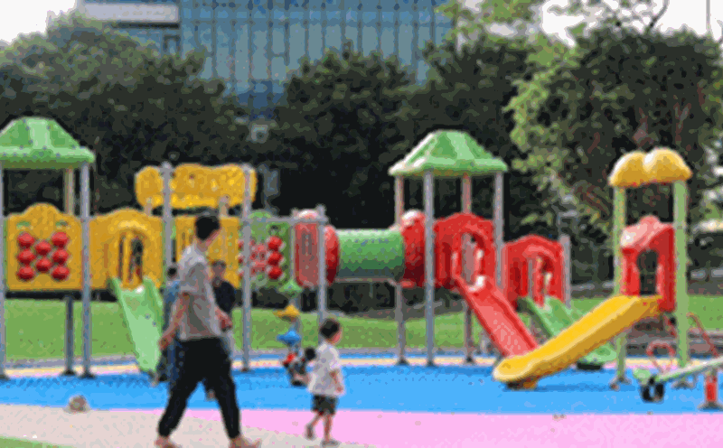 Hanoi changes the face of a series of parks, people are excited to benefit.