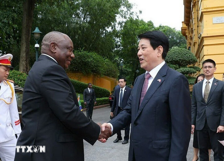 Chu tich nuoc Luong Cuong don Tong thong Nam Phi Cyril Ramaphosa. Anh: TTXVN