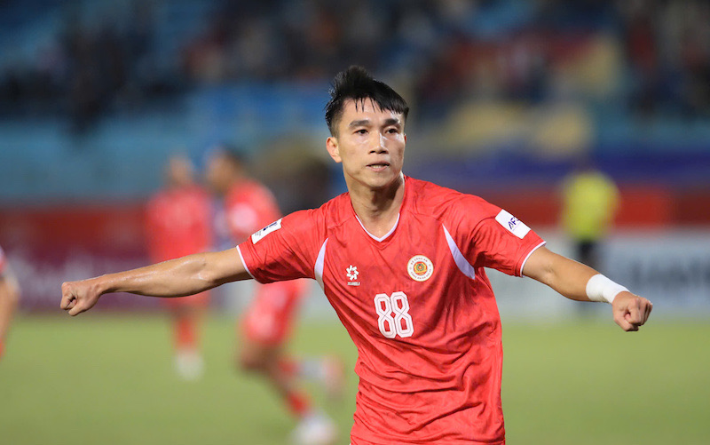 Le Van Do ghi ban mo ti so tran dau. Anh: Minh Dan