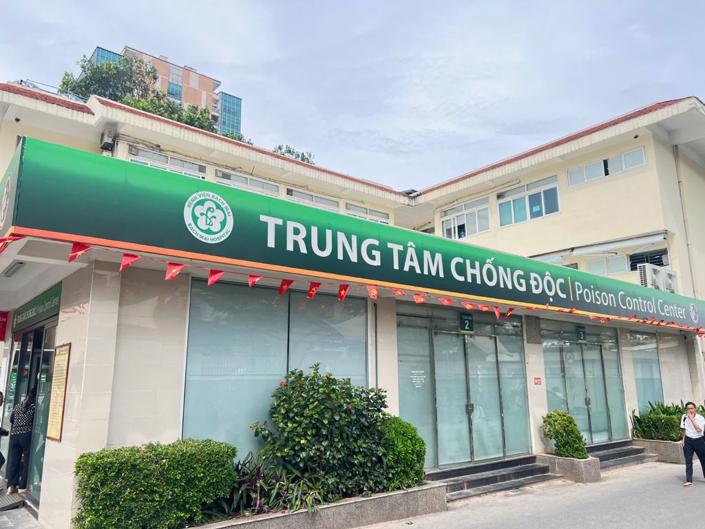 Trung tam chong doc - Benh vien Bach Mai, noi dang tiep nhan va dieu tri thieu nien. Anh: Duc Van