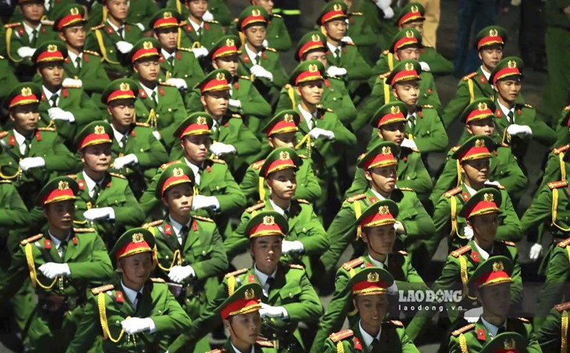 The roadmap for adjusting the retirement age of police officers is clearly stated in Circular 88/2025. Photo: Minh Dan