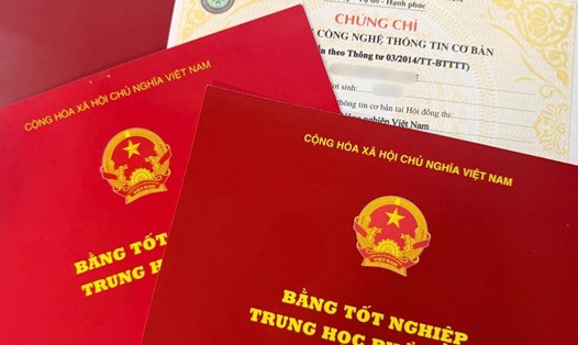 Các thông tin cần ghi trong sổ gốc cấp bằng tốt nghiệp THPT được quy định tại dự thảo Thông tư Ban hành Quy chế văn bằng, chứng chỉ của hệ thống giáo dục quốc dân. Ảnh: Phương Anh