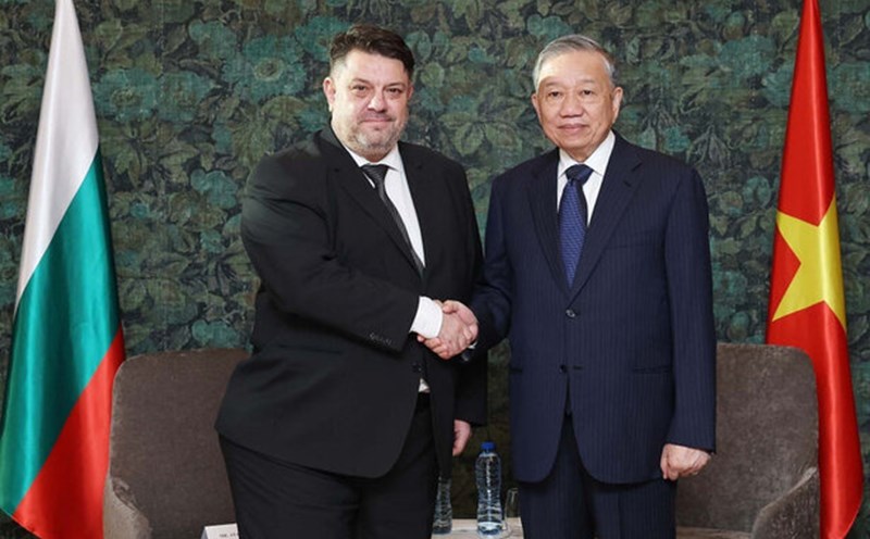 General Secretary To Lam received President of the Socialist Party of Bulgaria (BSP) Atanas Zafirov. Photo: VNA