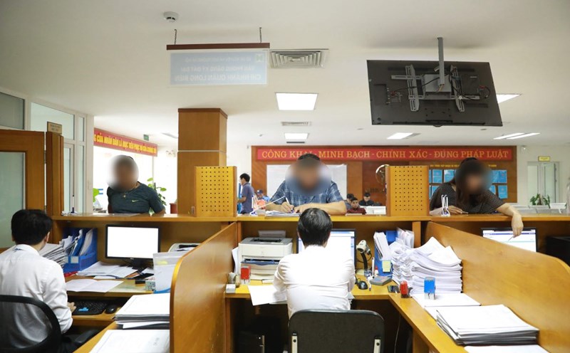 At the commune level, the Ministry of Home Affairs orients the list of 43 job positions. Photo: Hai Nguyen