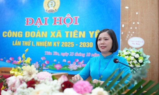 Bà Hoàng Thị Mai Chủ tịch Công đoàn xã Tiên Yên, tỉnh Quảng Ninh phát biểu tại Đại hội. Ảnh: Trần Hoàn