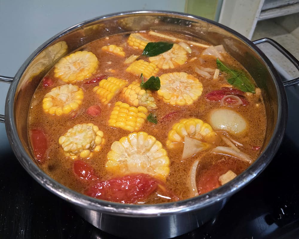 El delicioso zumo de lau Thai ayudara a que la comida familiar sea mas acogedora en un dia frio. Foto: Tuan Dat