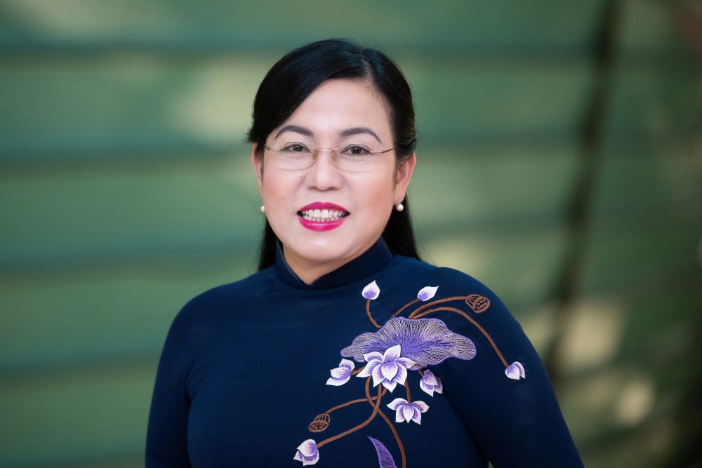 Ba Nguyen Thanh Hai. Anh: Anh Huy