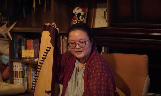 Lục Phạm Quỳnh Nhi của sự kiện Chuyện về đàn tranh Việt. Ảnh: Mai Anh.