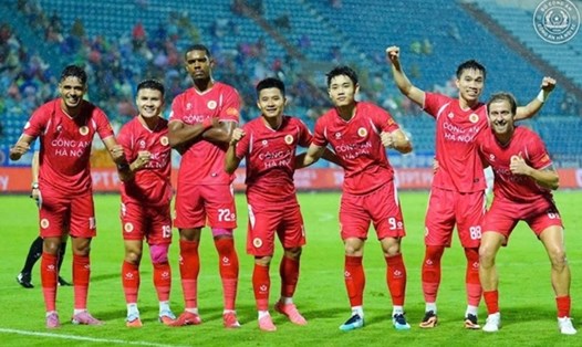 Công an Hà Nội gặp Công an TPHCM tại vòng 8 V.League 2025-2026. Ảnh: CAHN