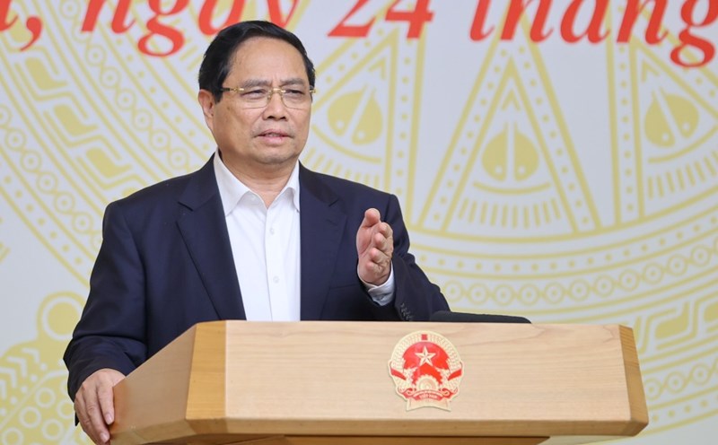 Politburo member and Prime Minister Pham Minh Chinh delivered a concluding speech at the conference with ministries, branches, localities and enterprises on solutions for breakthrough development of social housing. Photo: Nhat Bac