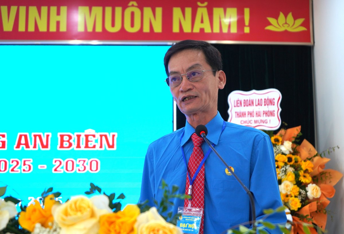 Ong Le Tran Tung Cuong duoc chi dinh giu chuc Chu tich Cong doan phuong An Bien. Ảnh: Mai Dung