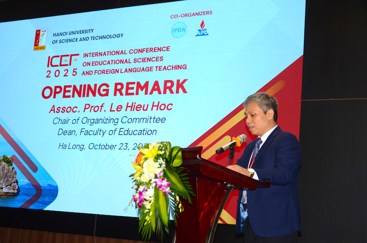 PGS.TS Le Hieu Hoc, Truong Khoa Khoa hoc – Cong nghe Giao duc - Dai hoc Bach Khoa Ha Noi, Truong Ban to chuc Hoi thao chia se, su phat trien nhanh chong cua cong nghe trong do co tri tue nhan tao (AI) da dinh hinh lai cach song, lam viec va hoc tap. Anh: Ban to chuc