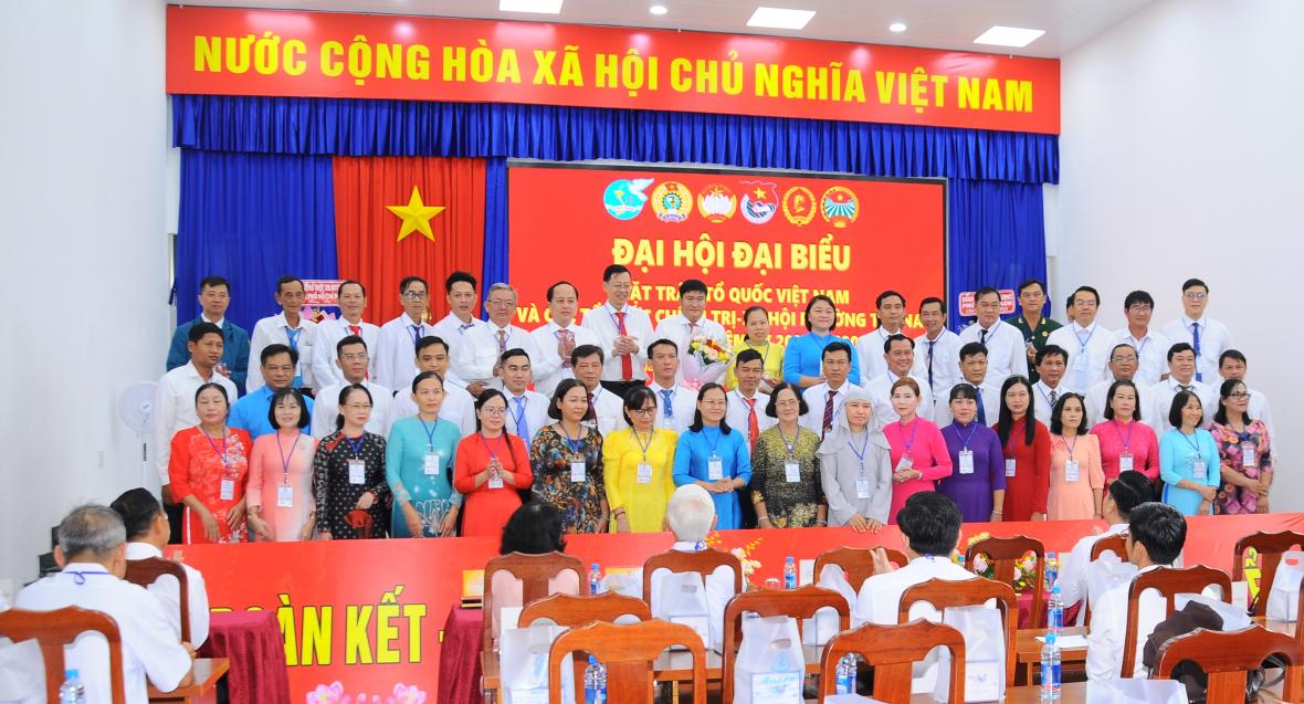 Conference des delegues du Front de la patrie vietnamienne quartier Tay Nam Ho Chi Minh-Ville. Photo : Ngoc Quang