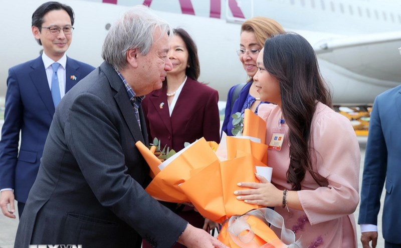 United Nations Secretary-General Antonio Guterres arrived at Noi Bai International Airport to begin an official visit to Vietnam. Photo: VNA