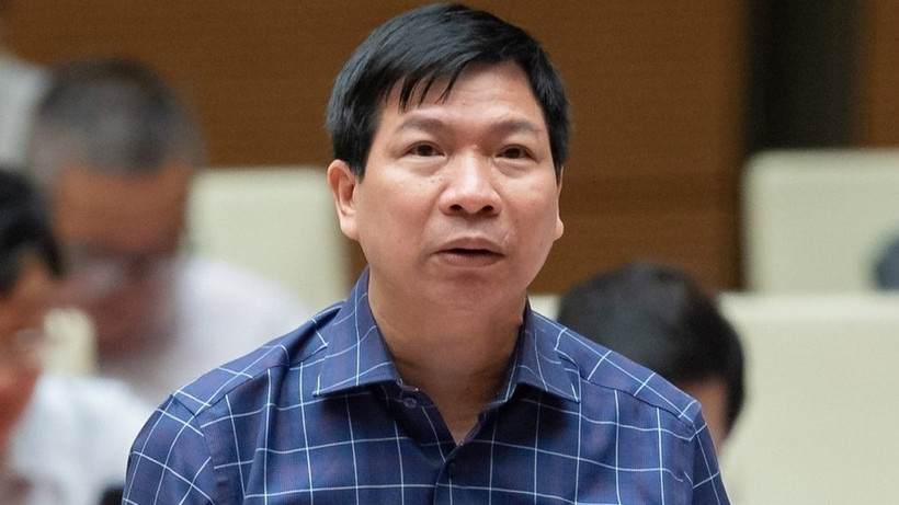 Repeat the term of a National Assembly delegate of the 15th tenure with Mr. Tran Van Thuc. Photo: Quochoi.vn