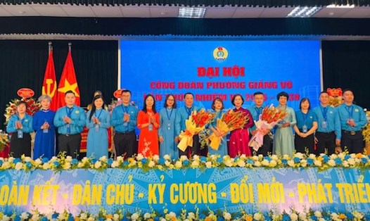 Đại hội lần thứ nhất, nhiệm kỳ 2025 - 2030 Công đoàn phường Giảng Võ phấn đấu 100% đoàn viên công đoàn có hoàn cảnh khó khăn trên địa bàn được chăm lo, bảo vệ khi có đề nghị. Ảnh: CĐP
