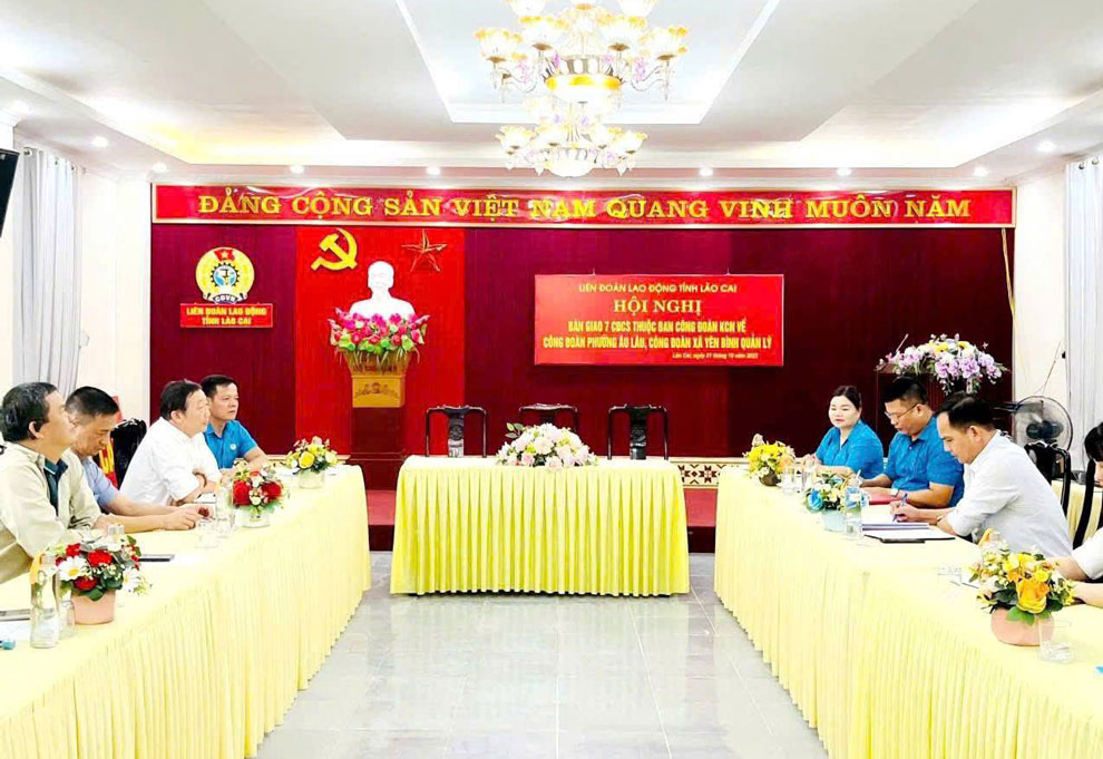 Toan canh hoi nghi. Anh: An Vi